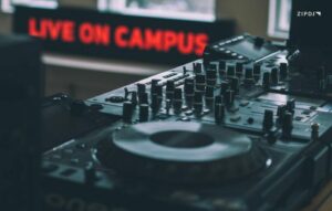 How To Make A DJ Mix In 2026 (Beginners' Step-By-Step) ZIPDJ